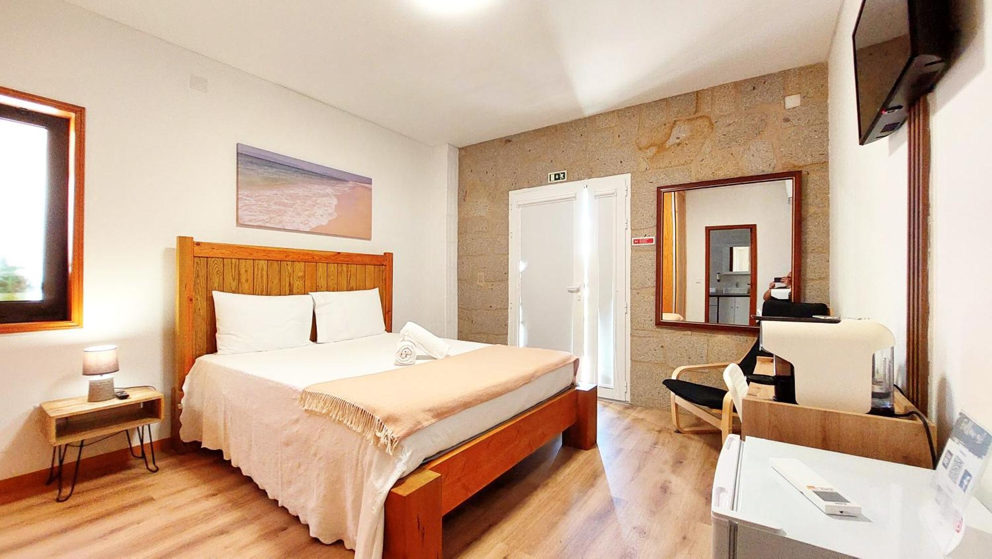 Fernandes Guest House Bright Private Suite Ponte de Lima Exterior photo